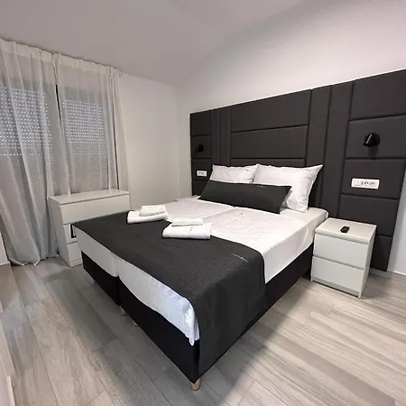 Luxury Marty Apartment